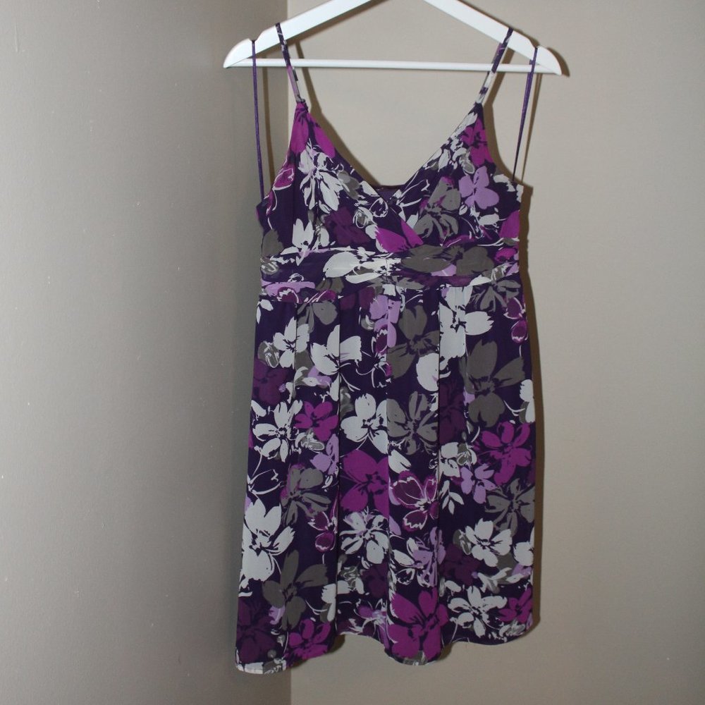 Elle - Hawaiian purple Dress - Size 8